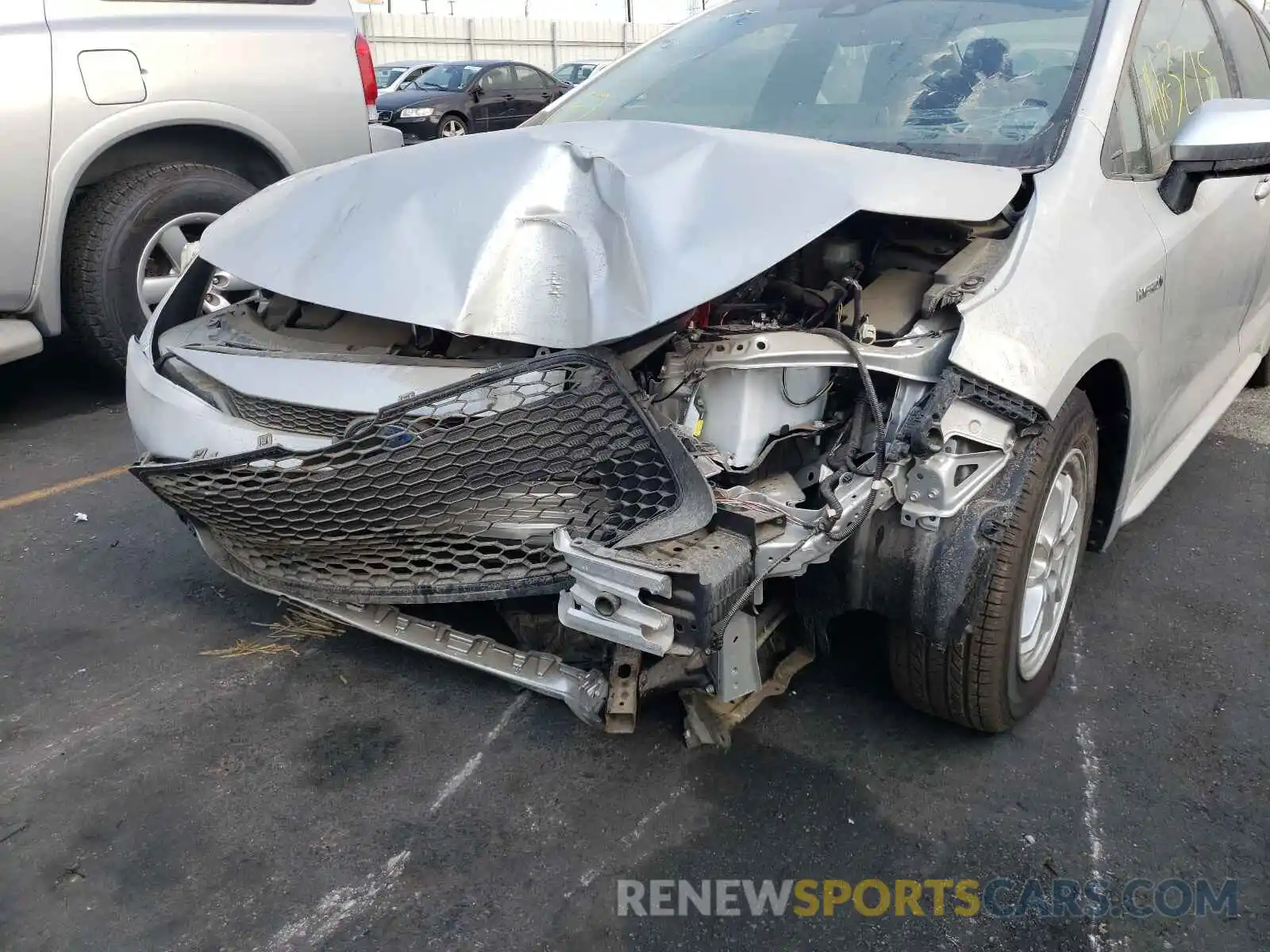 9 Photograph of a damaged car JTDEBRBE3LJ008816 TOYOTA COROLLA 2020