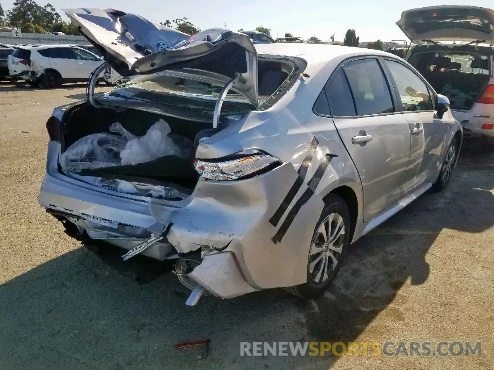 4 Photograph of a damaged car JTDEBRBE3LJ008959 TOYOTA COROLLA 2020