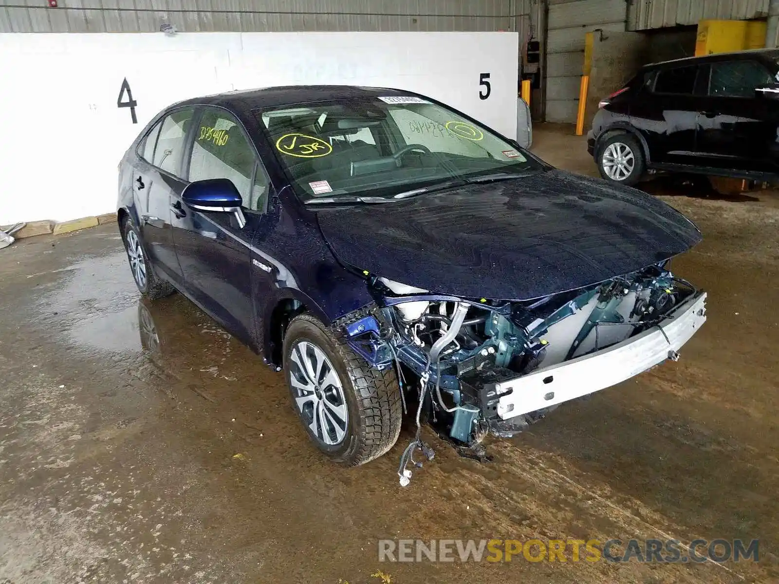 1 Photograph of a damaged car JTDEBRBE3LJ011277 TOYOTA COROLLA 2020