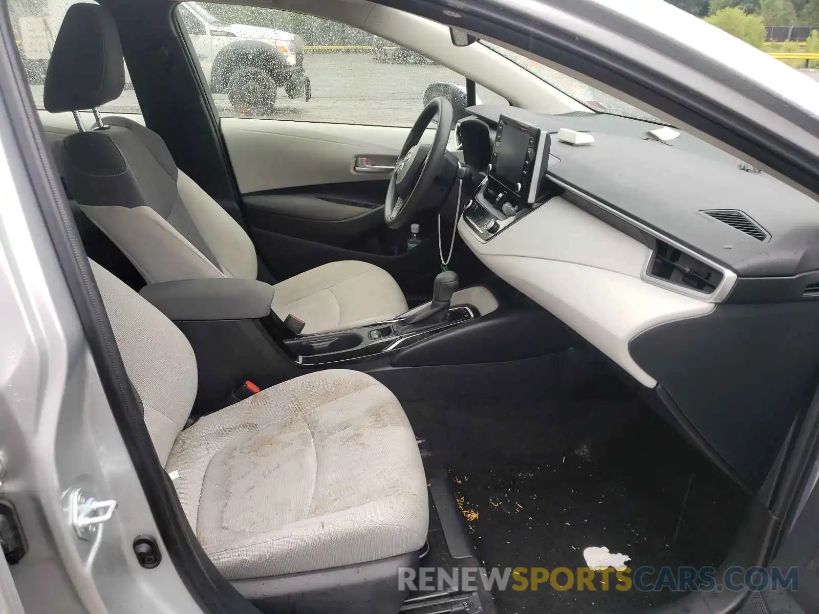 5 Photograph of a damaged car JTDEBRBE3LJ014132 TOYOTA COROLLA 2020