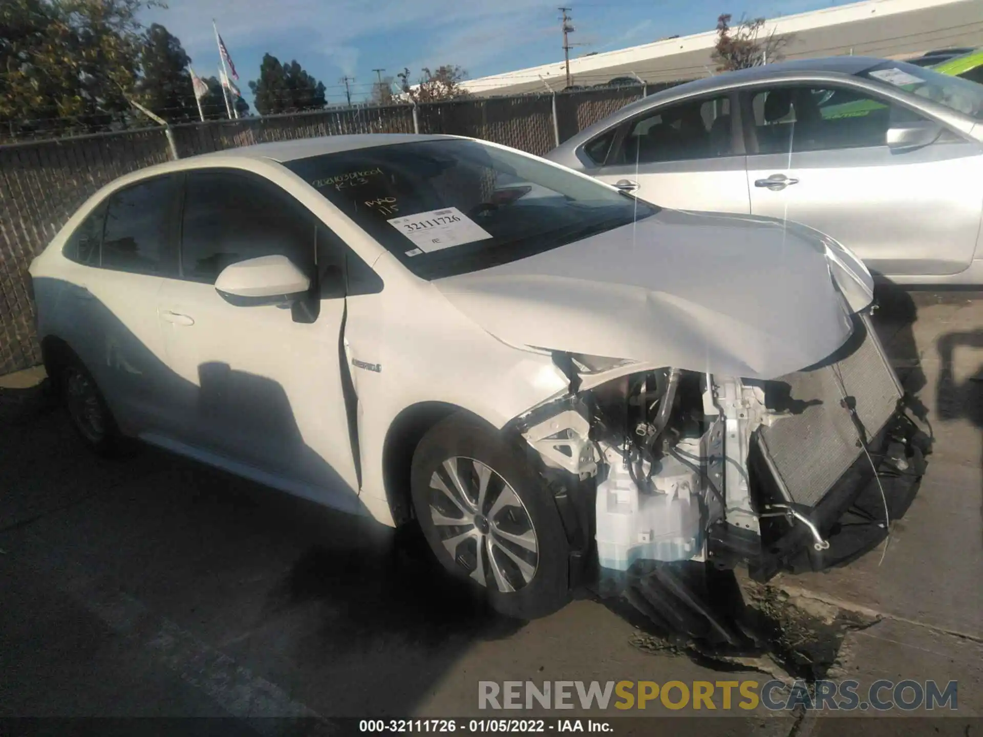 1 Photograph of a damaged car JTDEBRBE3LJ016298 TOYOTA COROLLA 2020