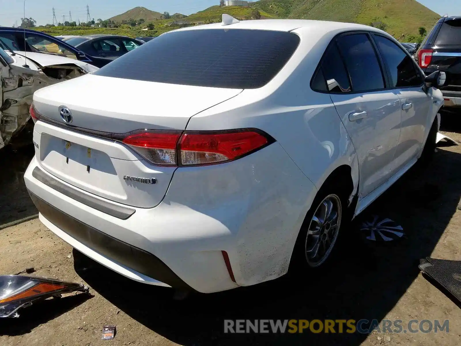 4 Photograph of a damaged car JTDEBRBE3LJ017919 TOYOTA COROLLA 2020