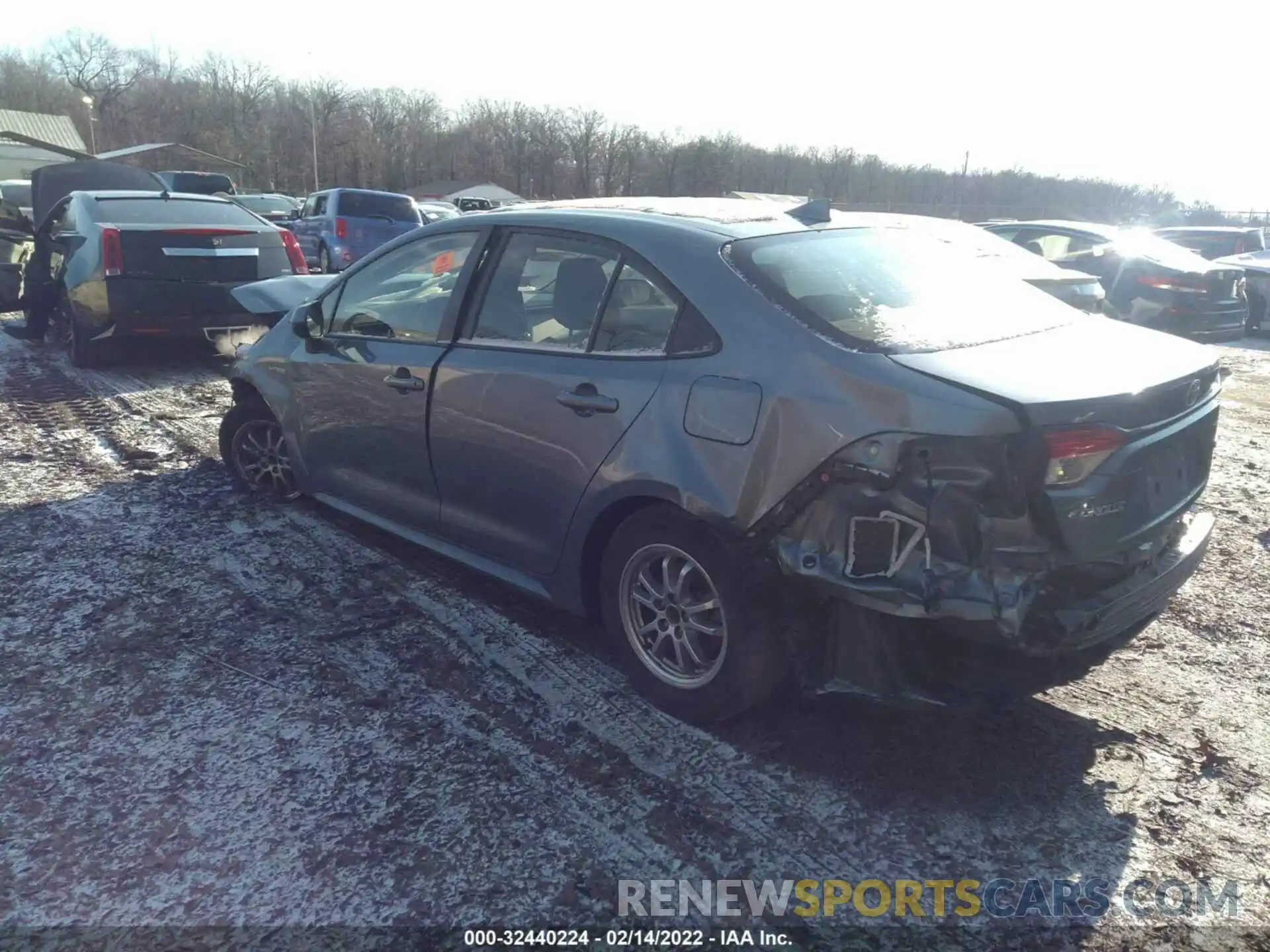 3 Photograph of a damaged car JTDEBRBE3LJ023526 TOYOTA COROLLA 2020