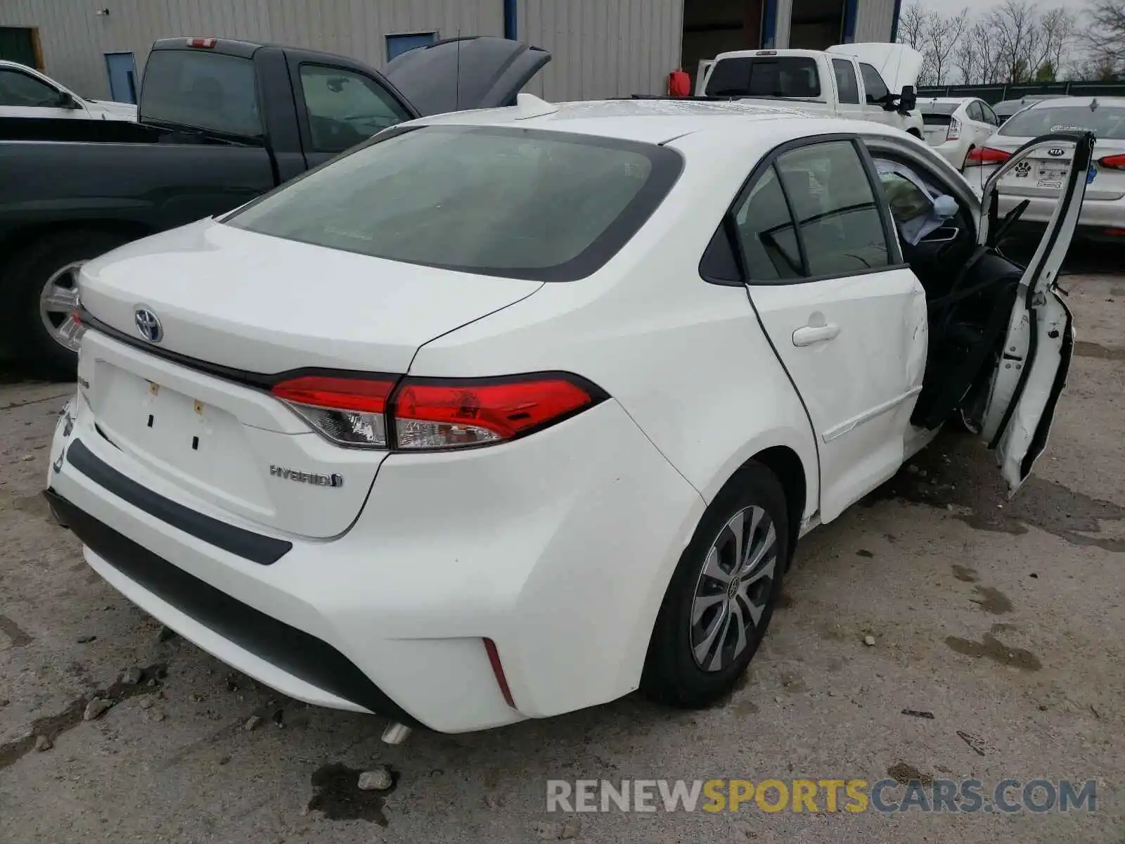 4 Photograph of a damaged car JTDEBRBE3LJ031271 TOYOTA COROLLA 2020