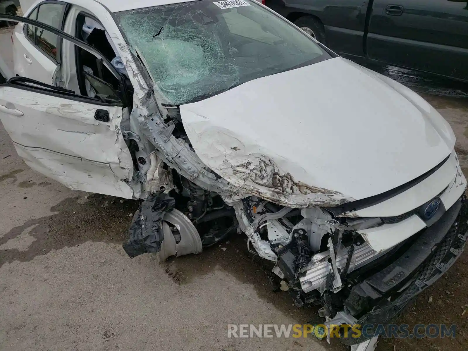 9 Photograph of a damaged car JTDEBRBE3LJ031271 TOYOTA COROLLA 2020