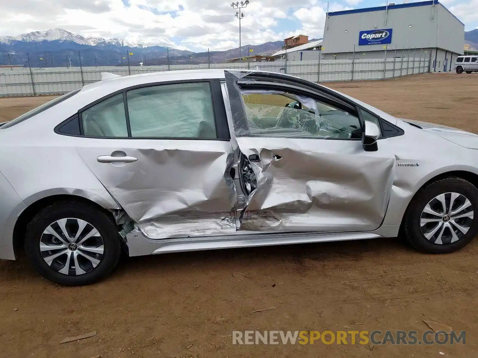 9 Photograph of a damaged car JTDEBRBE4LJ000501 TOYOTA COROLLA 2020