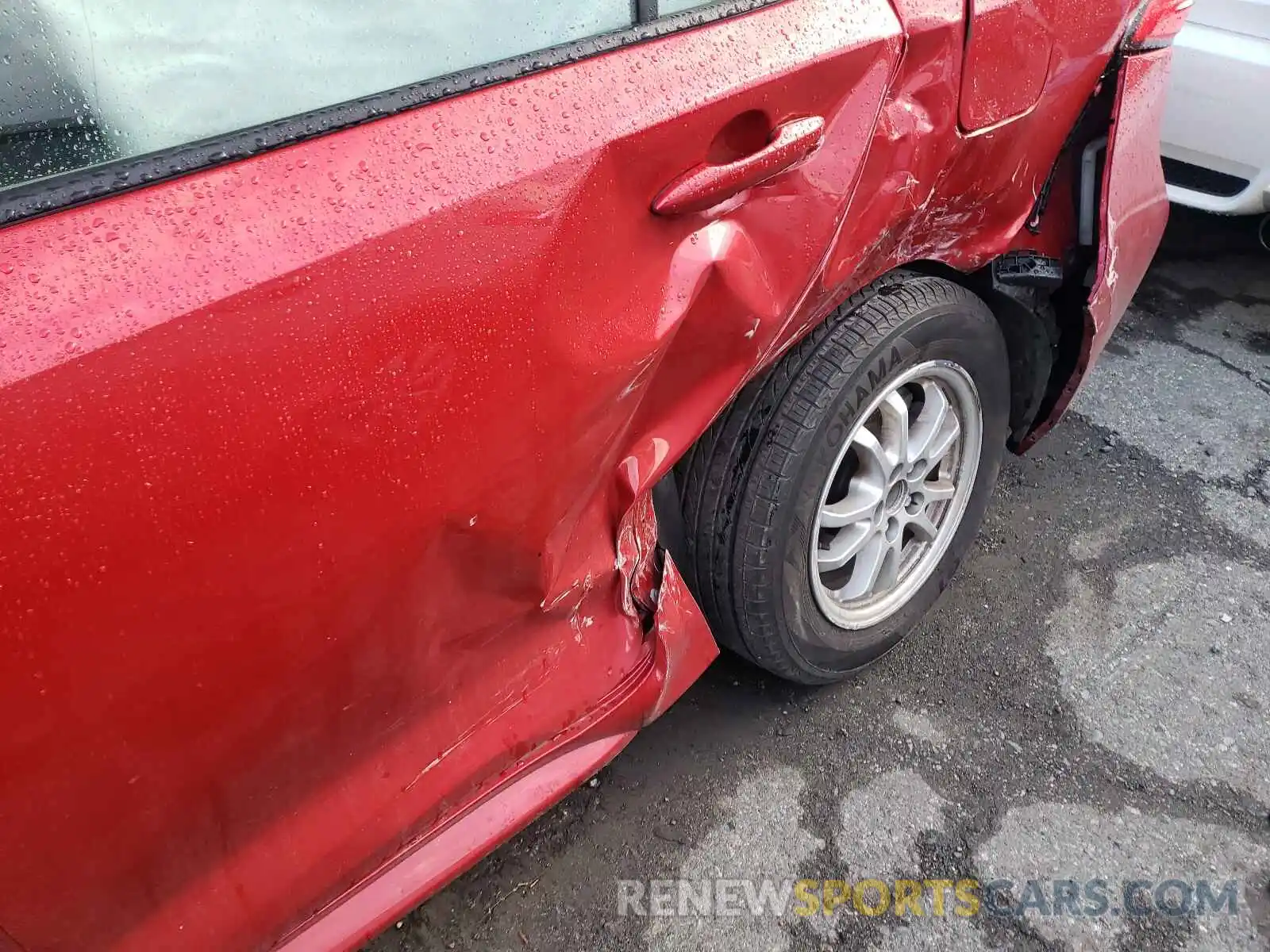 10 Photograph of a damaged car JTDEBRBE4LJ000787 TOYOTA COROLLA 2020