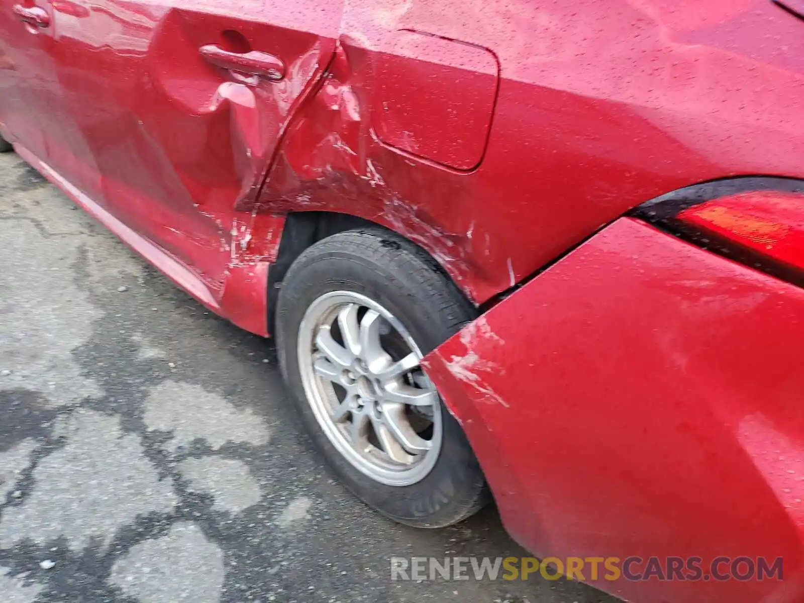 9 Photograph of a damaged car JTDEBRBE4LJ000787 TOYOTA COROLLA 2020