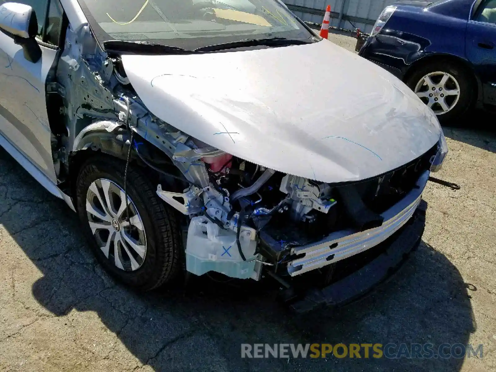 9 Photograph of a damaged car JTDEBRBE4LJ001275 TOYOTA COROLLA 2020