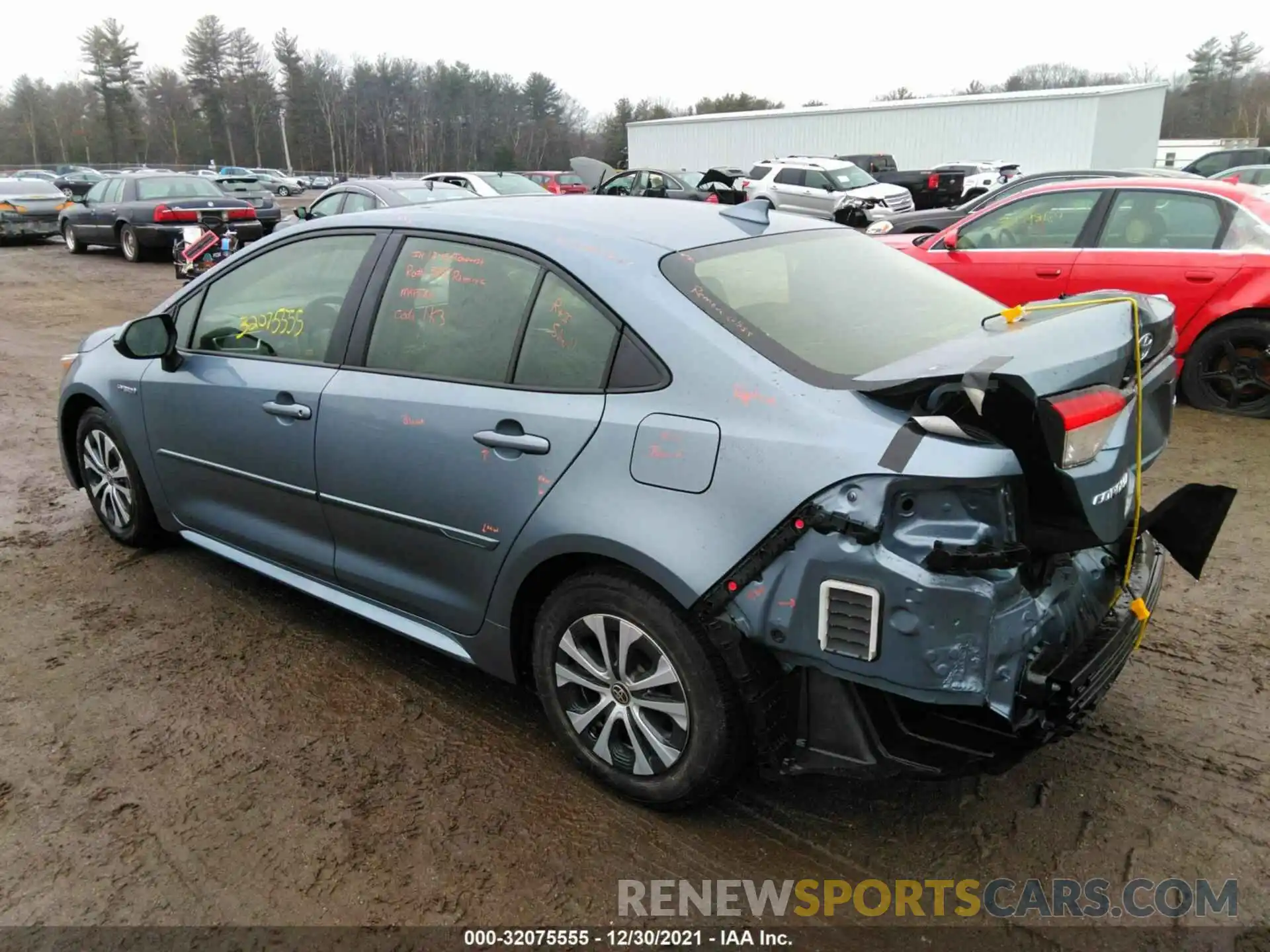 3 Photograph of a damaged car JTDEBRBE4LJ001759 TOYOTA COROLLA 2020