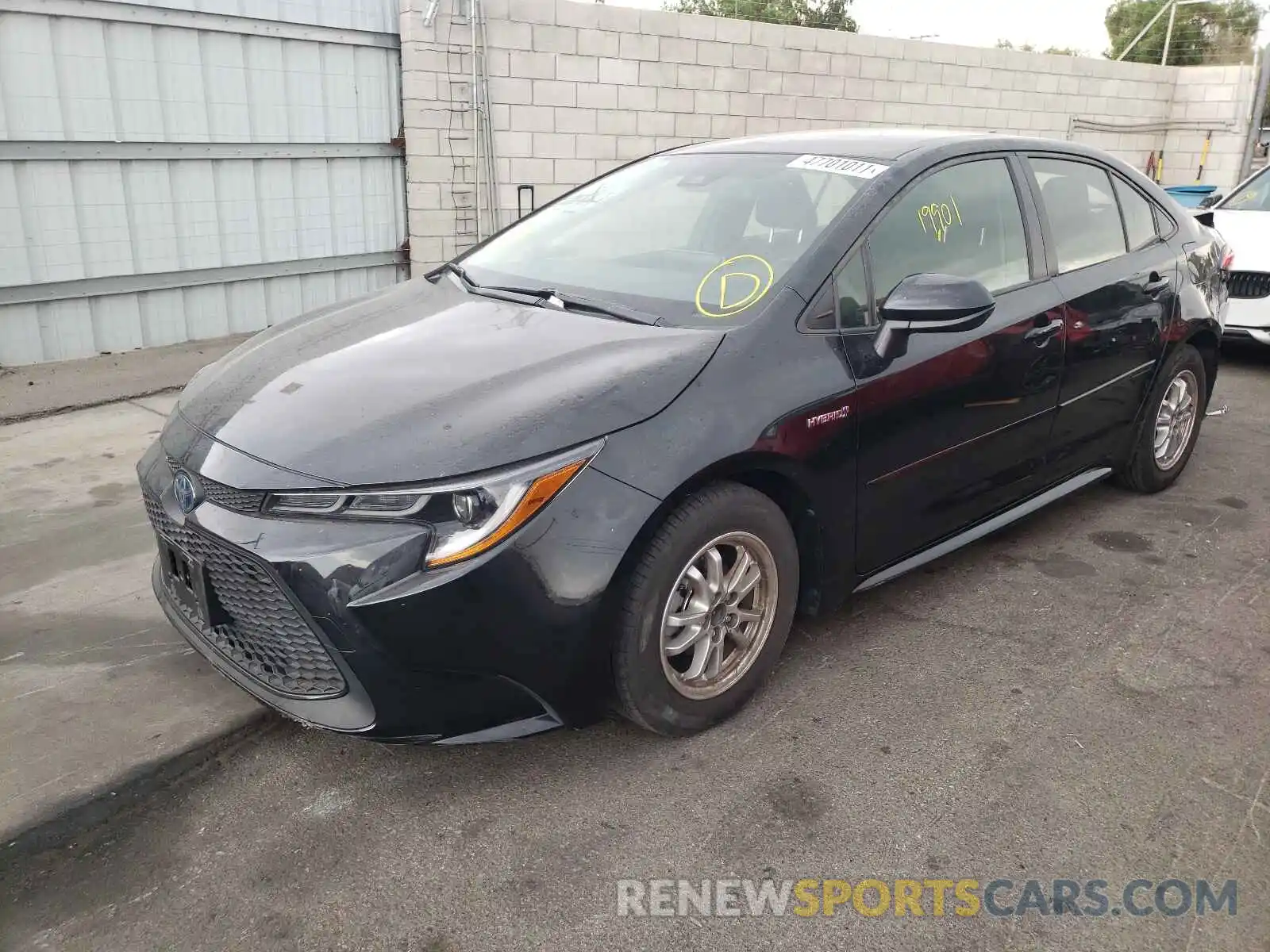 2 Photograph of a damaged car JTDEBRBE4LJ001924 TOYOTA COROLLA 2020