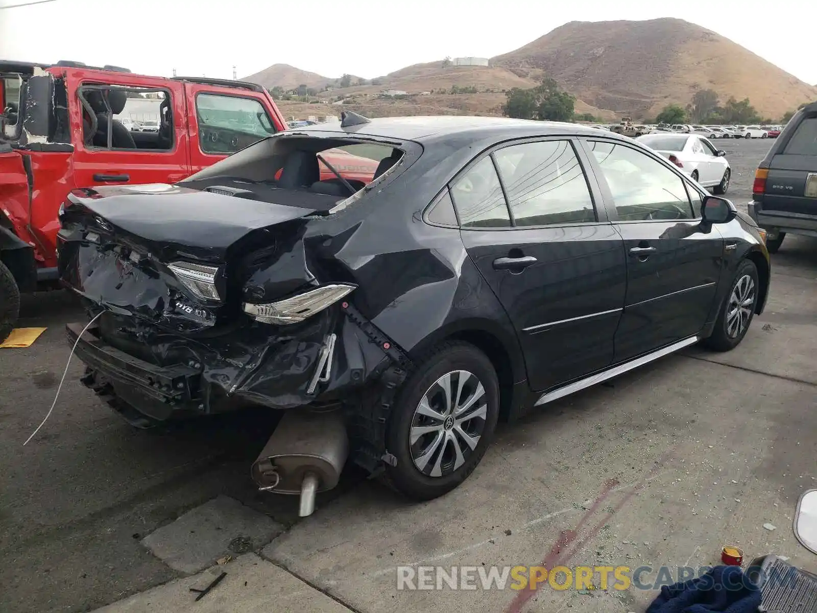 4 Photograph of a damaged car JTDEBRBE4LJ001924 TOYOTA COROLLA 2020