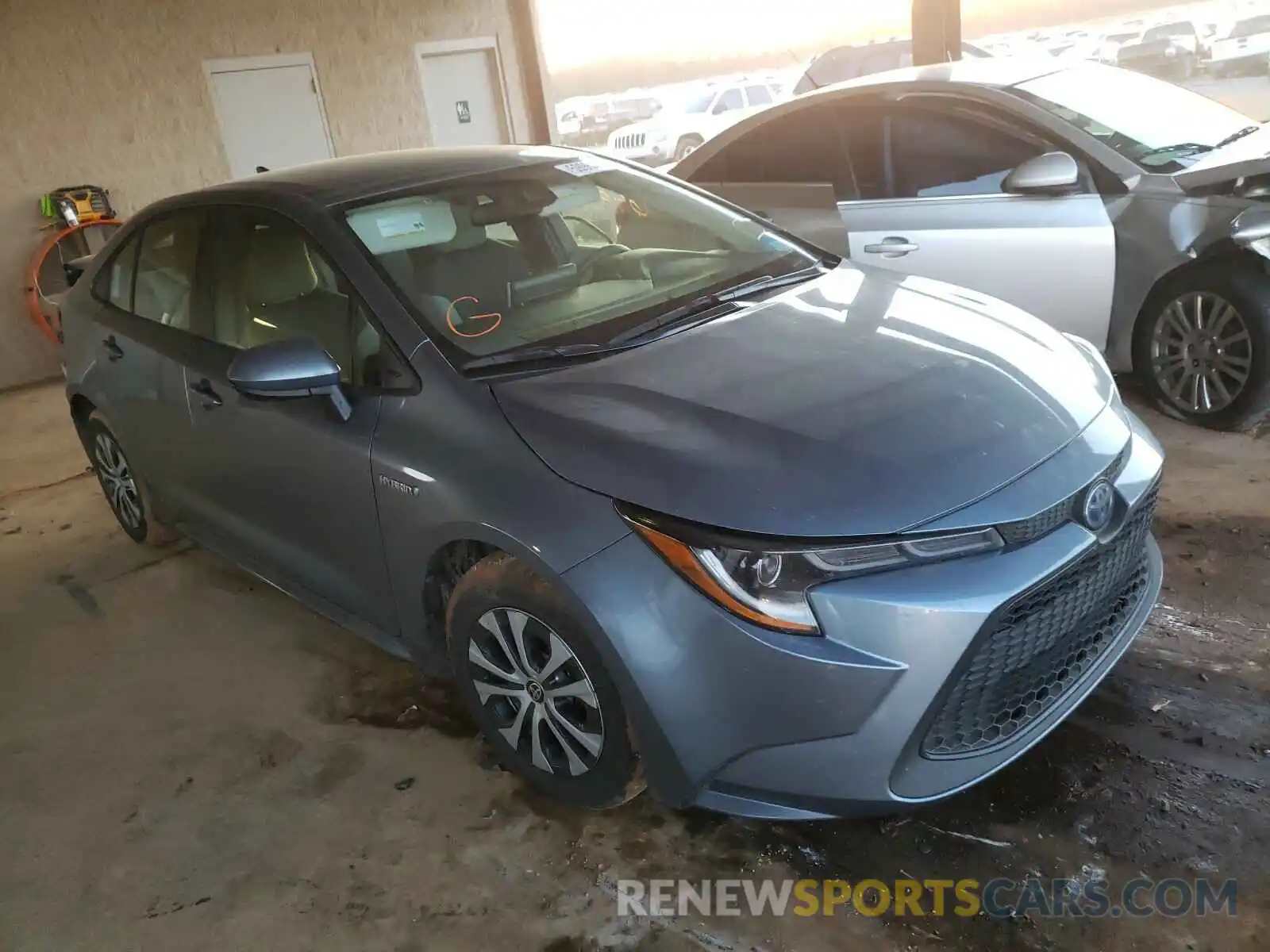 1 Photograph of a damaged car JTDEBRBE4LJ002118 TOYOTA COROLLA 2020