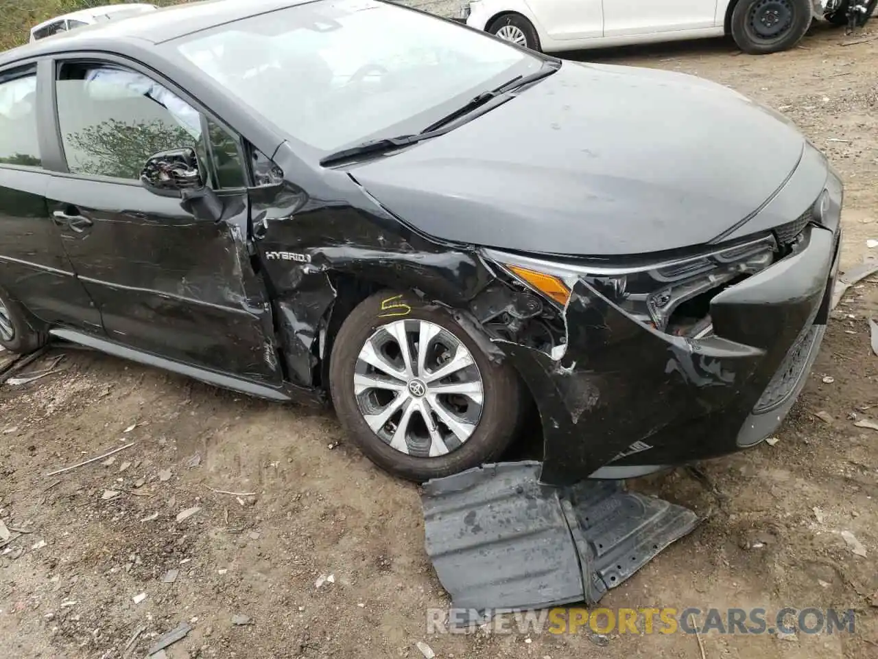 9 Photograph of a damaged car JTDEBRBE4LJ002622 TOYOTA COROLLA 2020