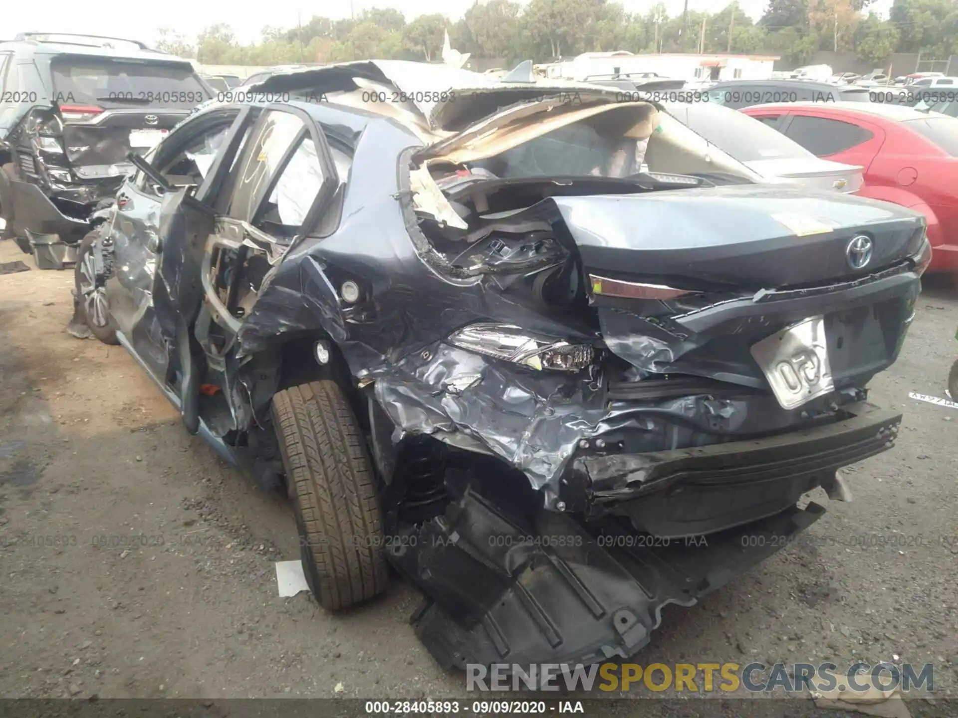 3 Photograph of a damaged car JTDEBRBE4LJ009229 TOYOTA COROLLA 2020