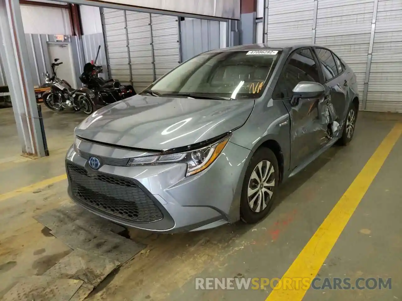 2 Photograph of a damaged car JTDEBRBE4LJ009358 TOYOTA COROLLA 2020