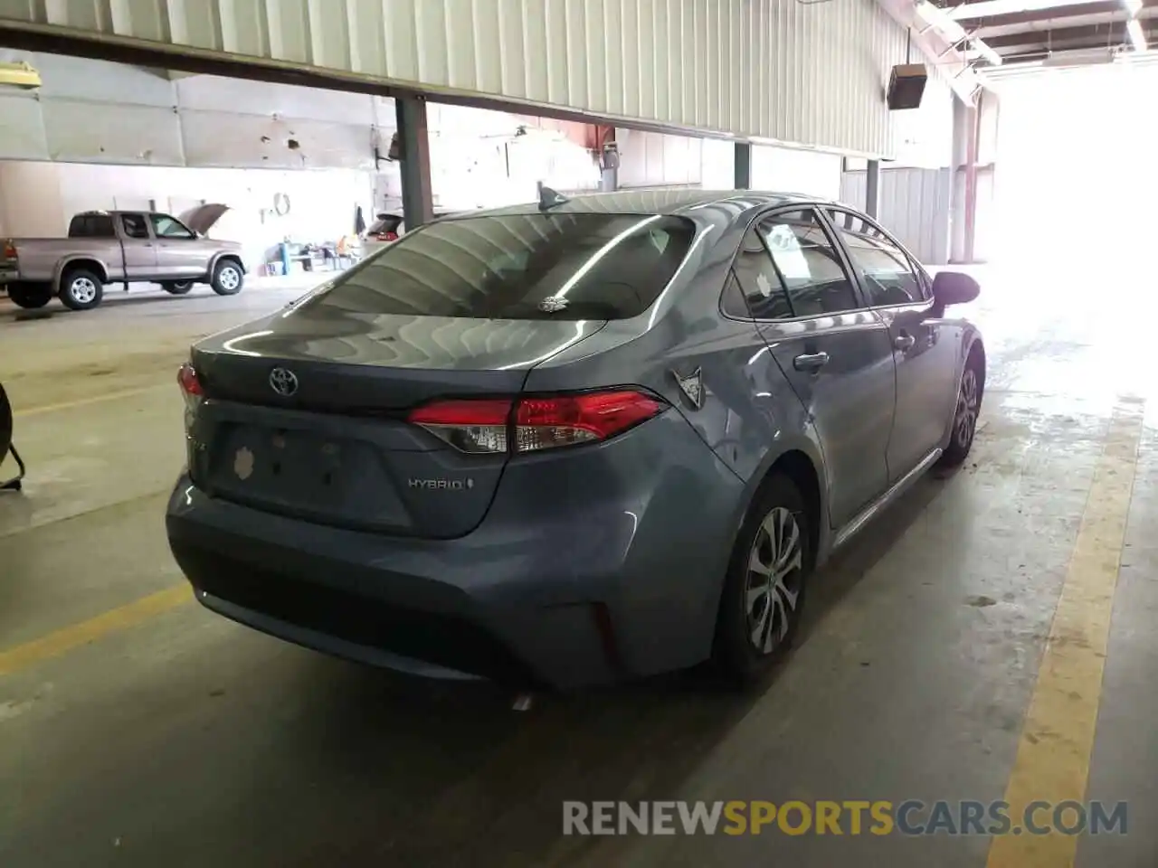 4 Photograph of a damaged car JTDEBRBE4LJ009358 TOYOTA COROLLA 2020