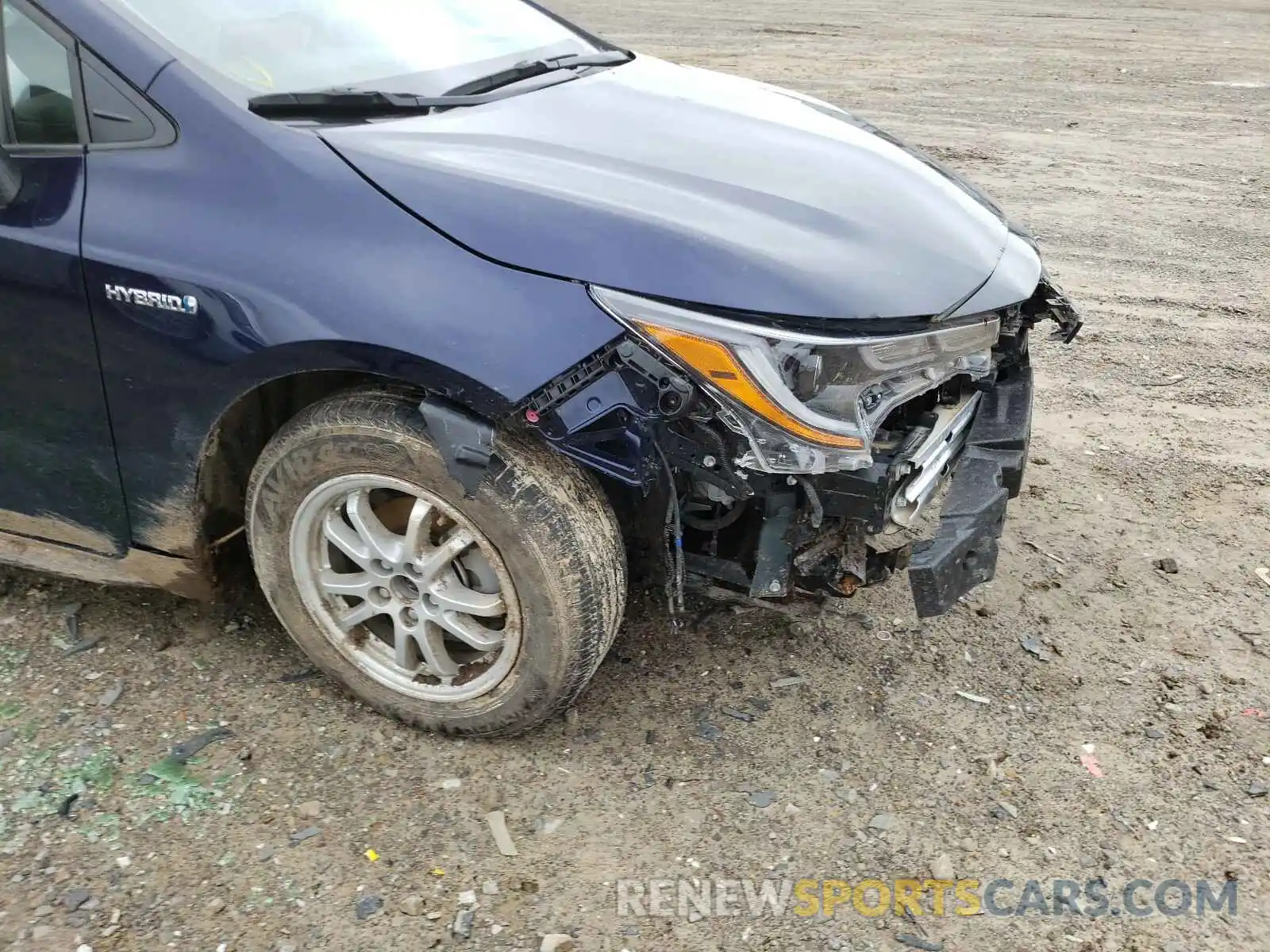 9 Photograph of a damaged car JTDEBRBE4LJ012065 TOYOTA COROLLA 2020