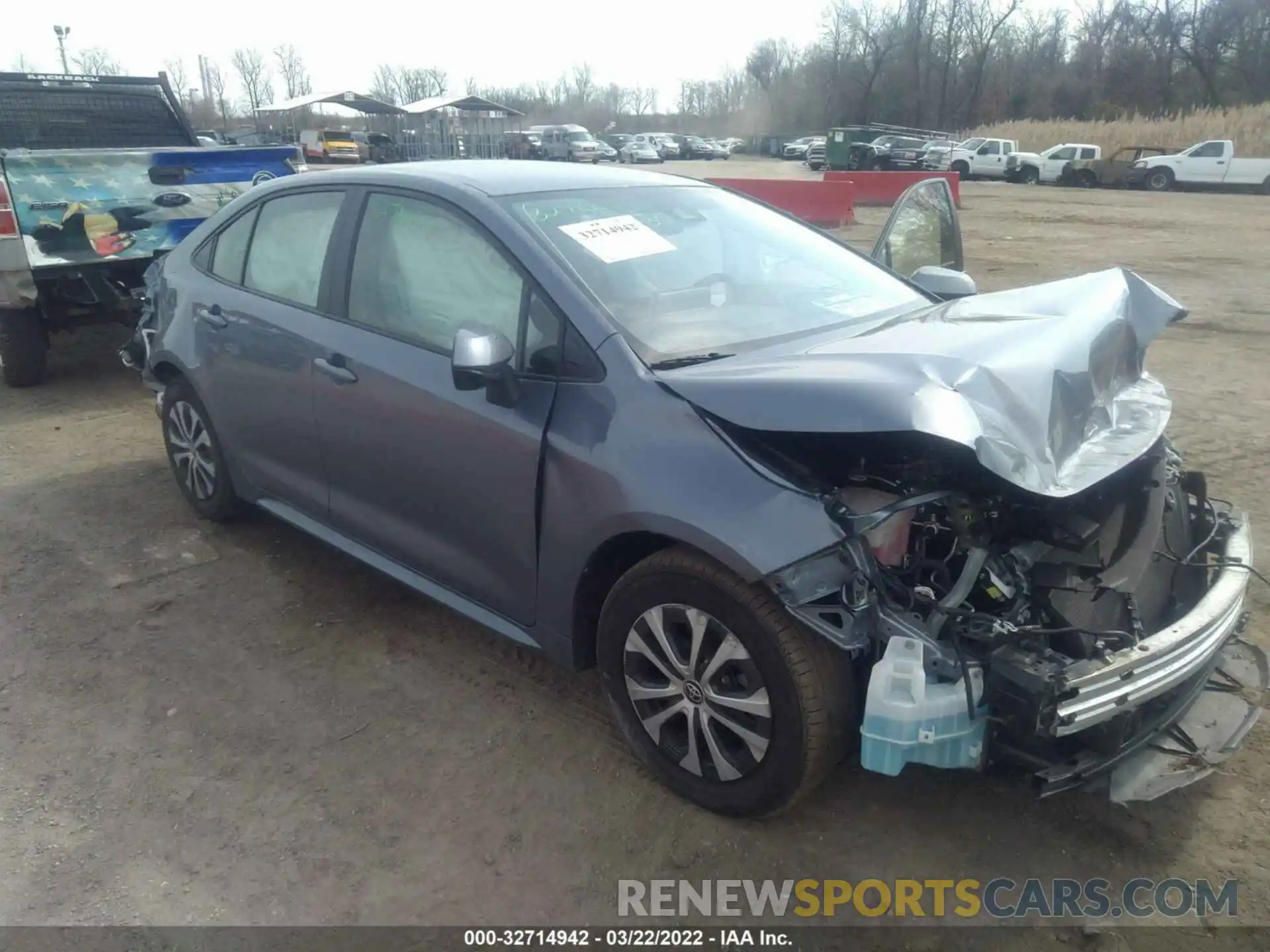 1 Photograph of a damaged car JTDEBRBE4LJ012745 TOYOTA COROLLA 2020