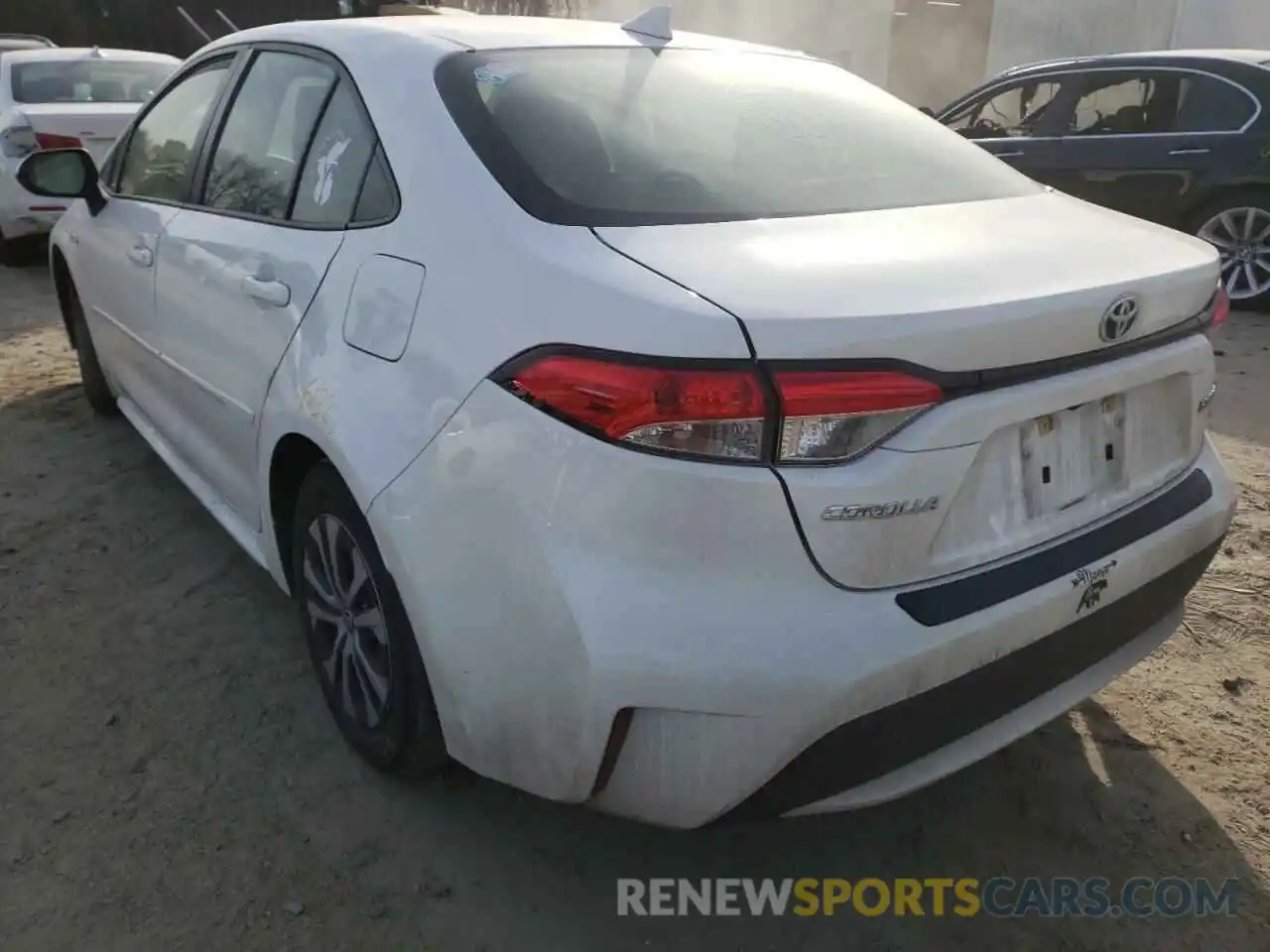 3 Photograph of a damaged car JTDEBRBE4LJ013698 TOYOTA COROLLA 2020