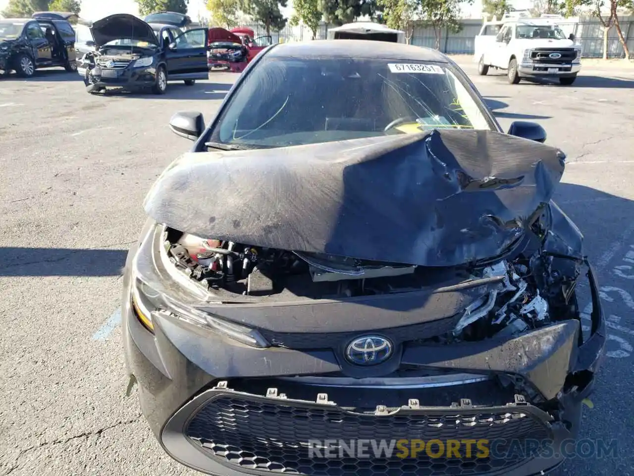 9 Photograph of a damaged car JTDEBRBE4LJ014799 TOYOTA COROLLA 2020