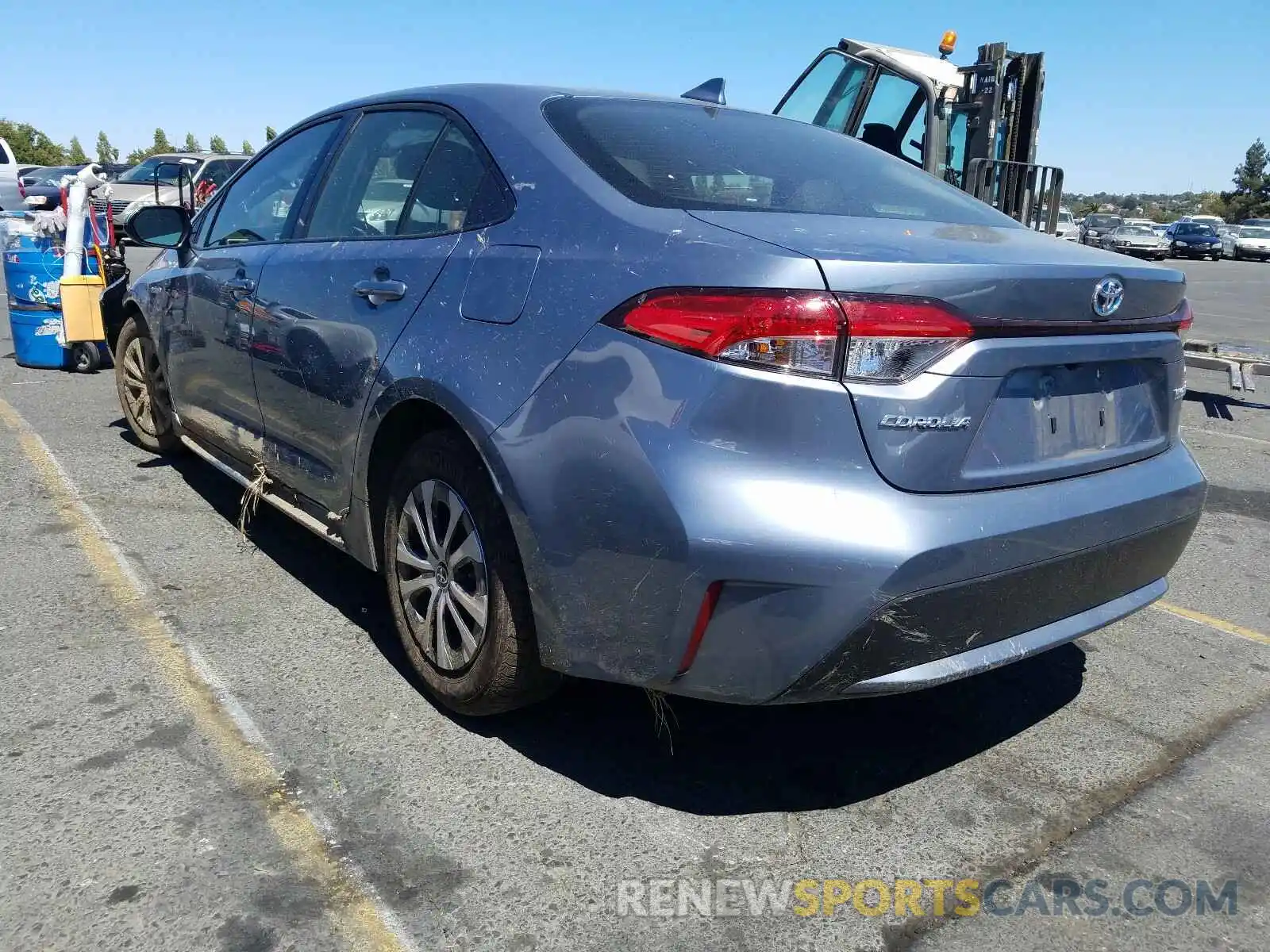 3 Photograph of a damaged car JTDEBRBE4LJ014835 TOYOTA COROLLA 2020