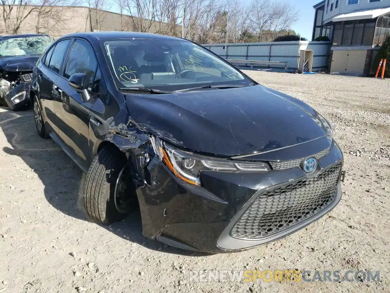 1 Photograph of a damaged car JTDEBRBE4LJ015872 TOYOTA COROLLA 2020