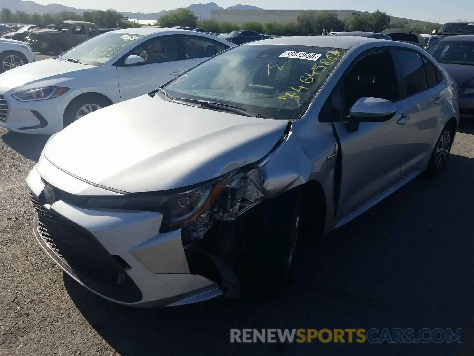 2 Photograph of a damaged car JTDEBRBE4LJ016567 TOYOTA COROLLA 2020