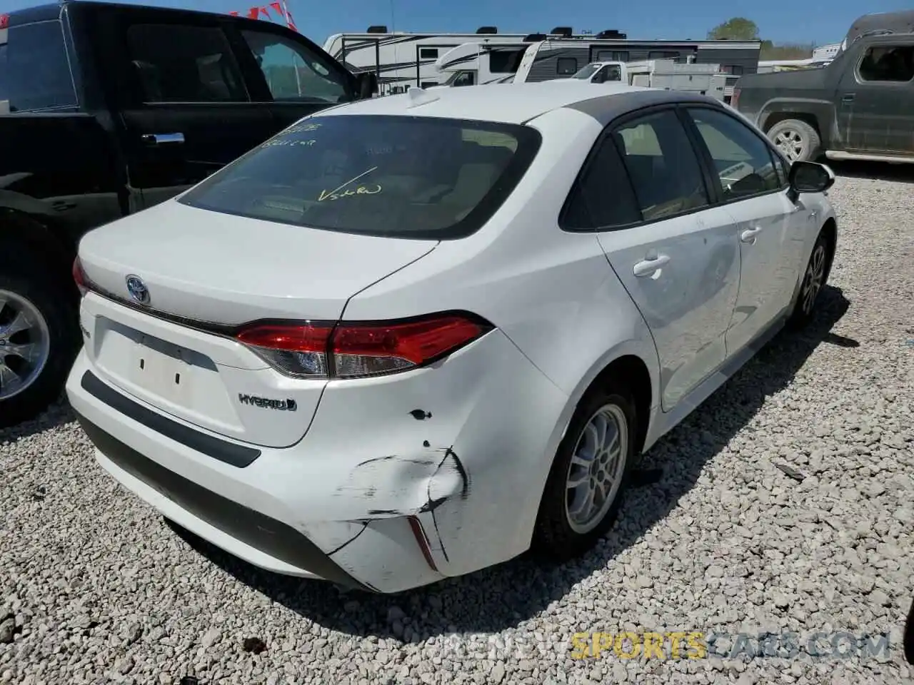 4 Photograph of a damaged car JTDEBRBE4LJ019548 TOYOTA COROLLA 2020