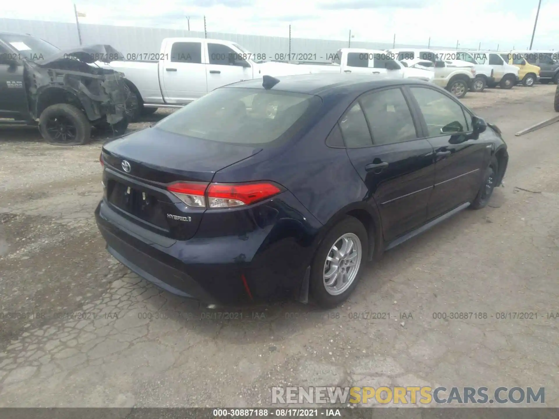 4 Photograph of a damaged car JTDEBRBE4LJ019596 TOYOTA COROLLA 2020