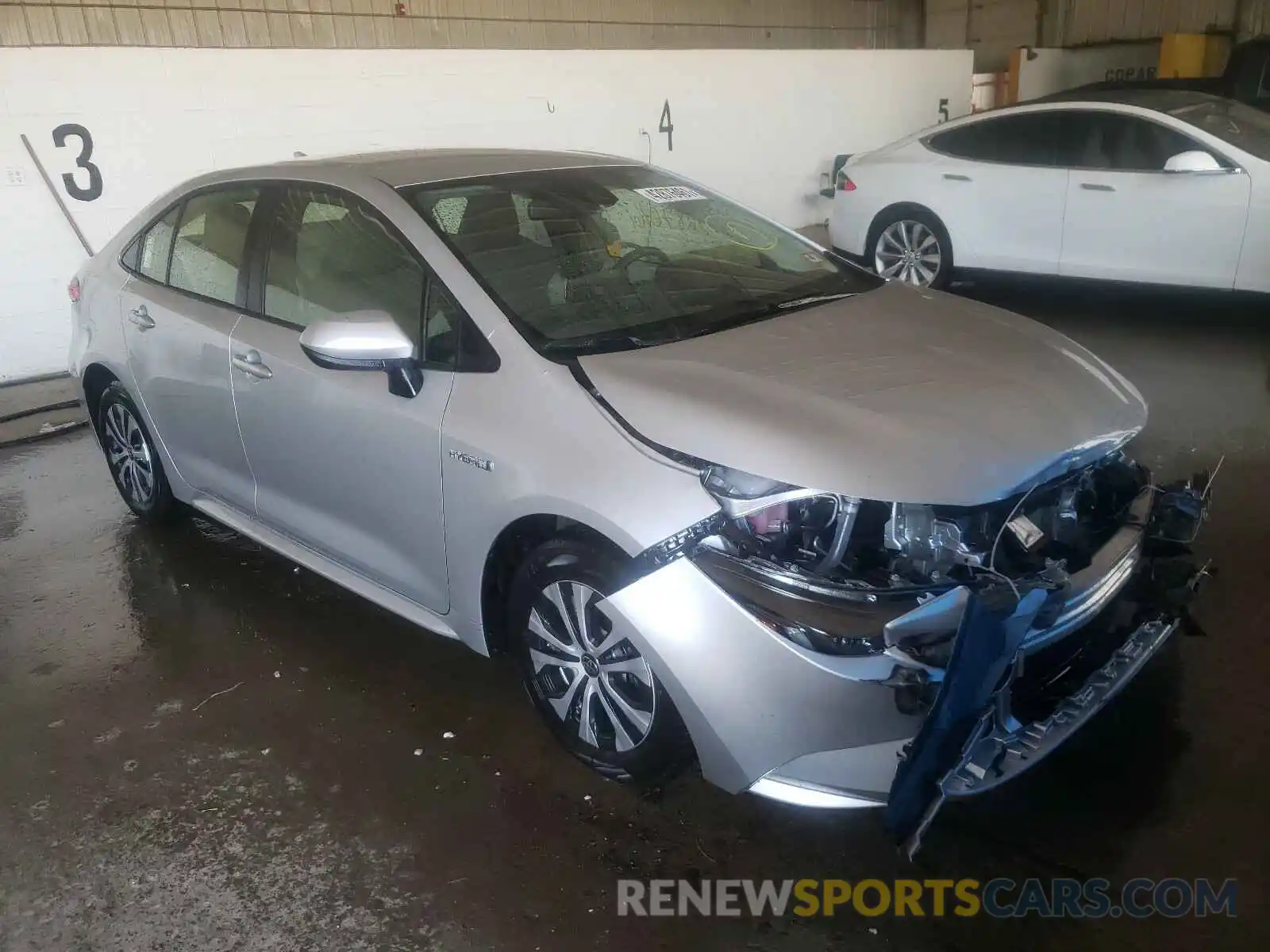 1 Photograph of a damaged car JTDEBRBE4LJ024538 TOYOTA COROLLA 2020