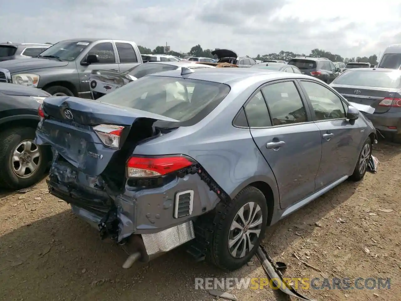 4 Photograph of a damaged car JTDEBRBE4LJ025561 TOYOTA COROLLA 2020