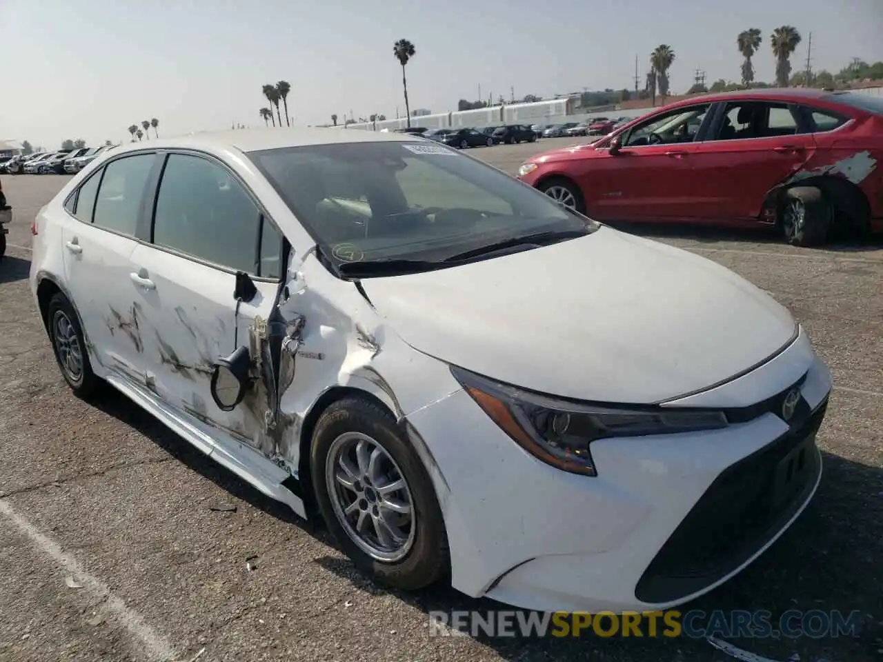 1 Photograph of a damaged car JTDEBRBE4LJ025642 TOYOTA COROLLA 2020