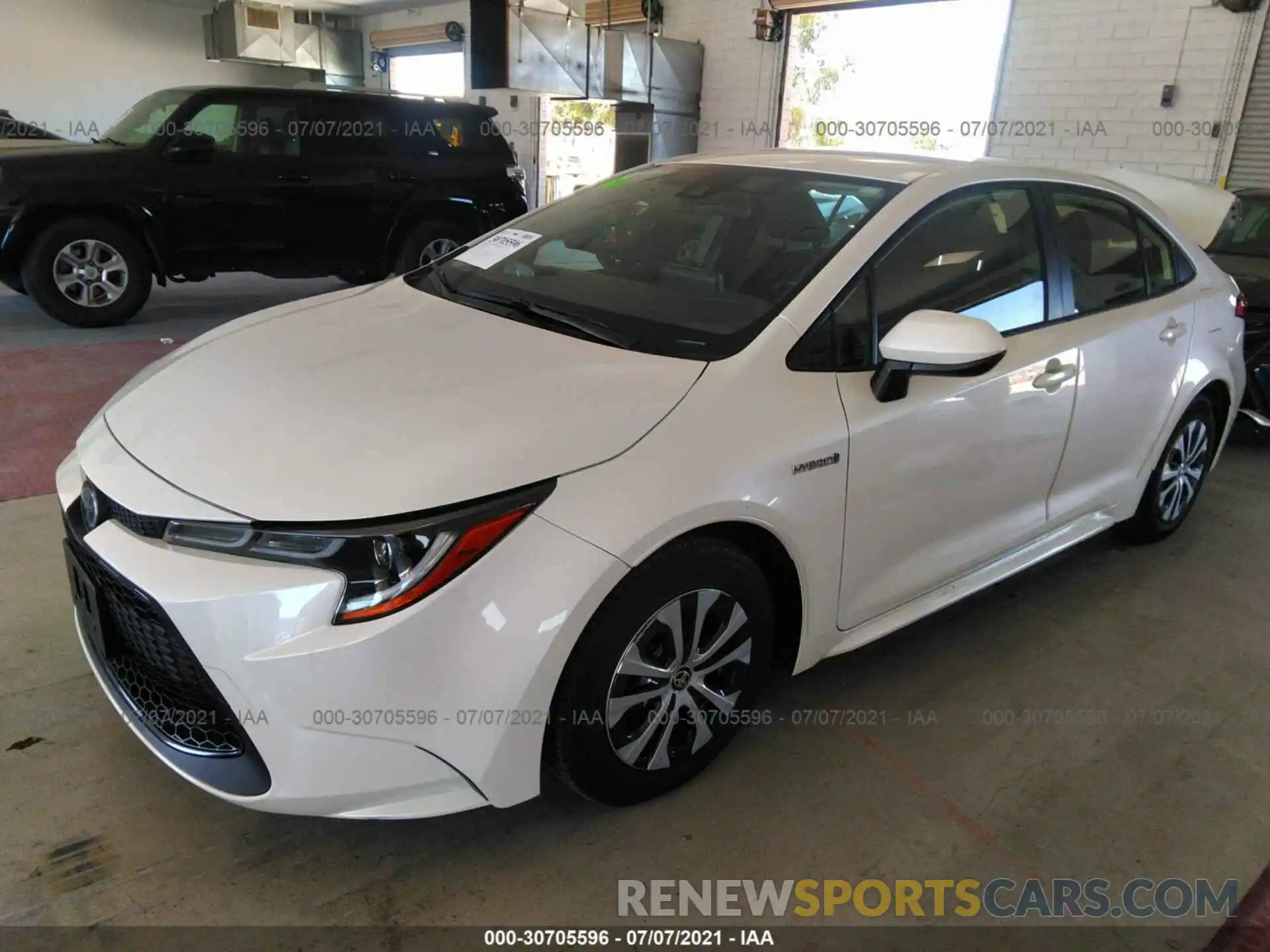 2 Photograph of a damaged car JTDEBRBE4LJ025950 TOYOTA COROLLA 2020