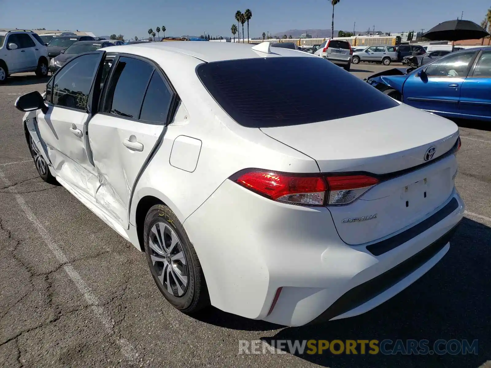 3 Photograph of a damaged car JTDEBRBE4LJ029271 TOYOTA COROLLA 2020