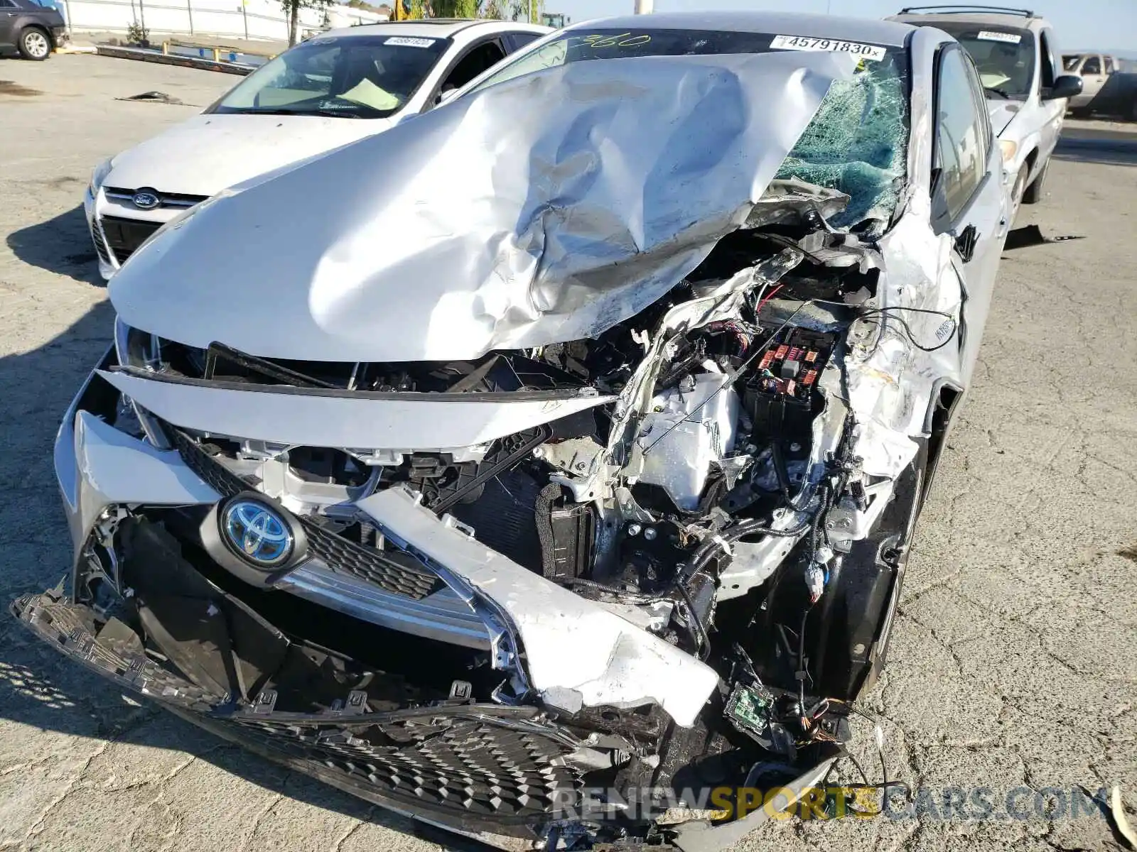 9 Photograph of a damaged car JTDEBRBE4LJ029397 TOYOTA COROLLA 2020