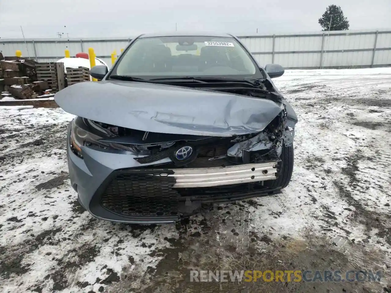 9 Photograph of a damaged car JTDEBRBE4LJ029853 TOYOTA COROLLA 2020