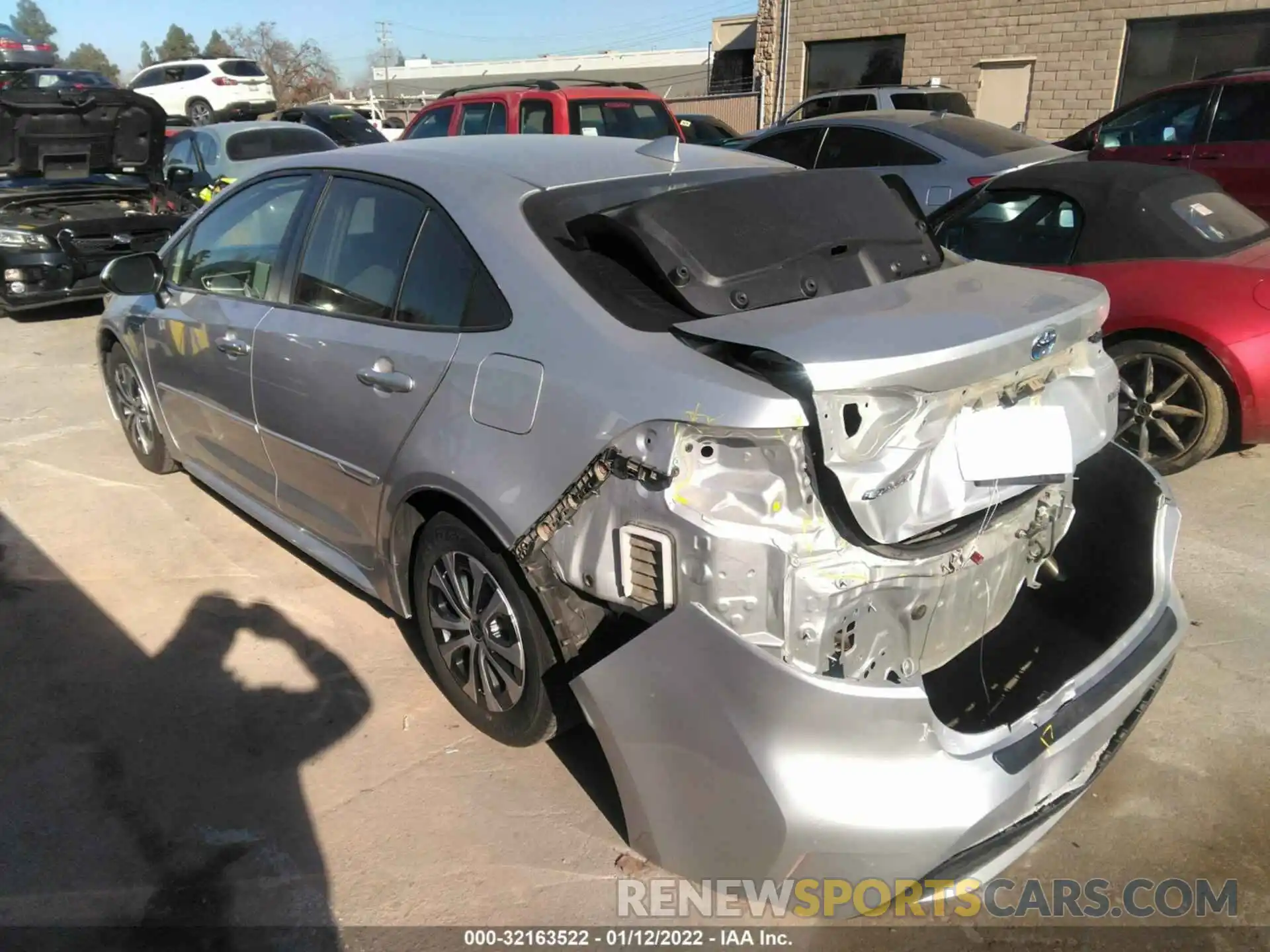 3 Photograph of a damaged car JTDEBRBE4LJ030307 TOYOTA COROLLA 2020