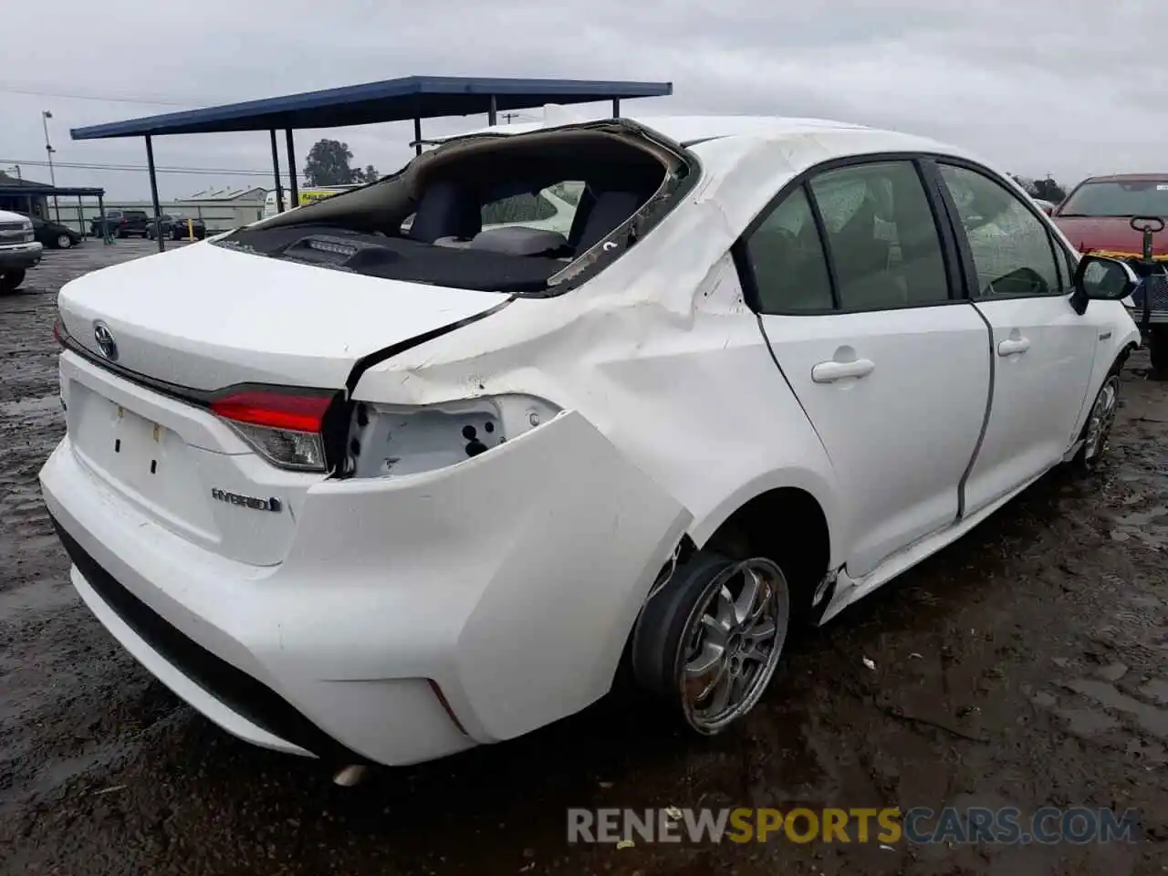 4 Photograph of a damaged car JTDEBRBE4LJ030789 TOYOTA COROLLA 2020