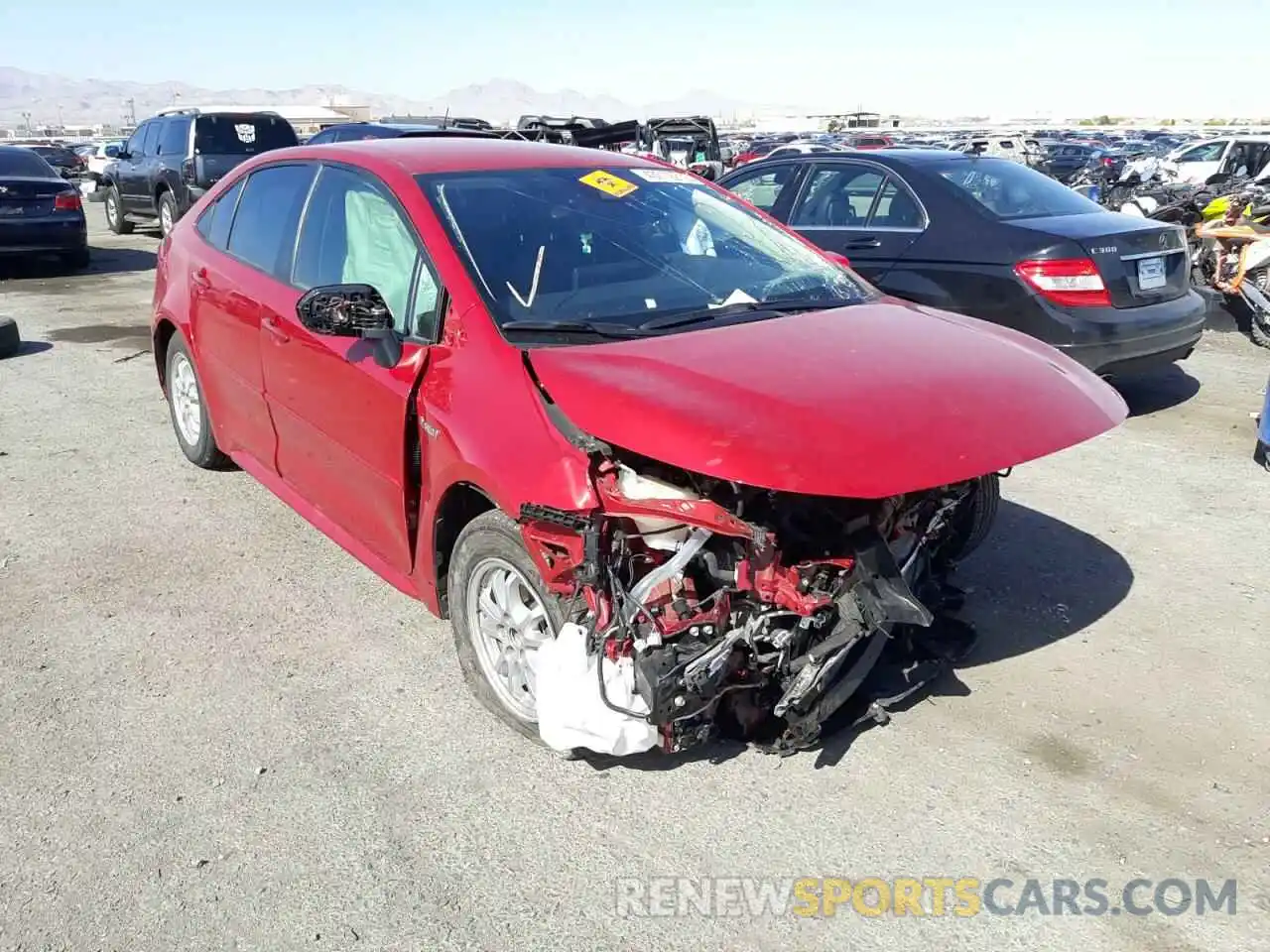 1 Photograph of a damaged car JTDEBRBE5LJ000572 TOYOTA COROLLA 2020