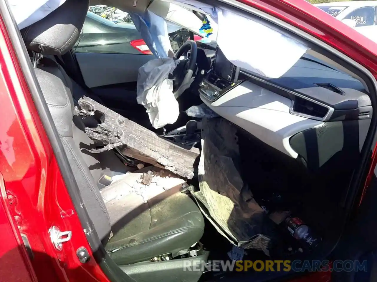 5 Photograph of a damaged car JTDEBRBE5LJ000572 TOYOTA COROLLA 2020