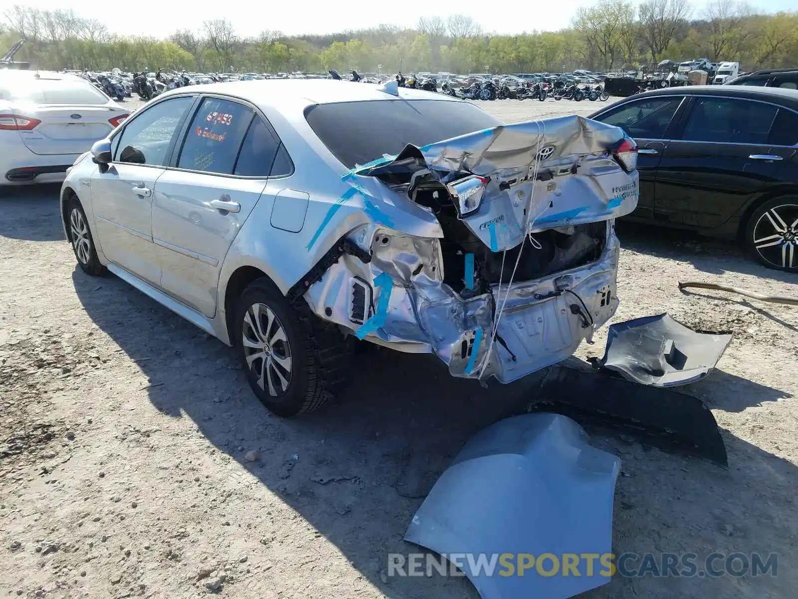 3 Photograph of a damaged car JTDEBRBE5LJ002211 TOYOTA COROLLA 2020