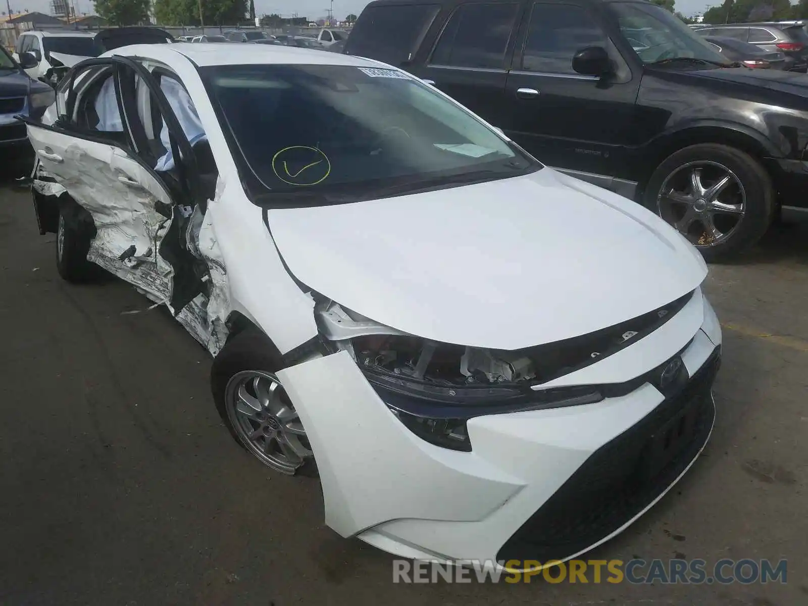 1 Photograph of a damaged car JTDEBRBE5LJ002421 TOYOTA COROLLA 2020