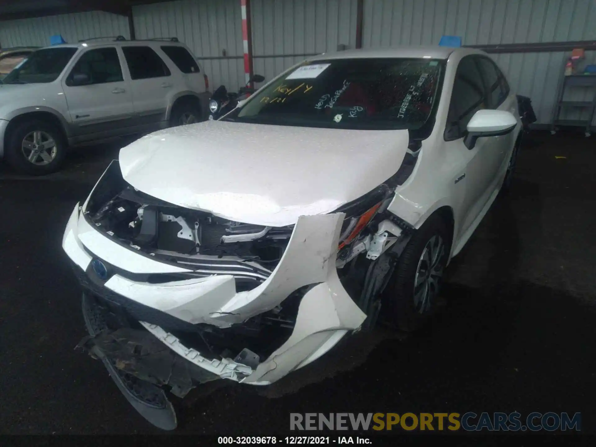 6 Photograph of a damaged car JTDEBRBE5LJ003598 TOYOTA COROLLA 2020