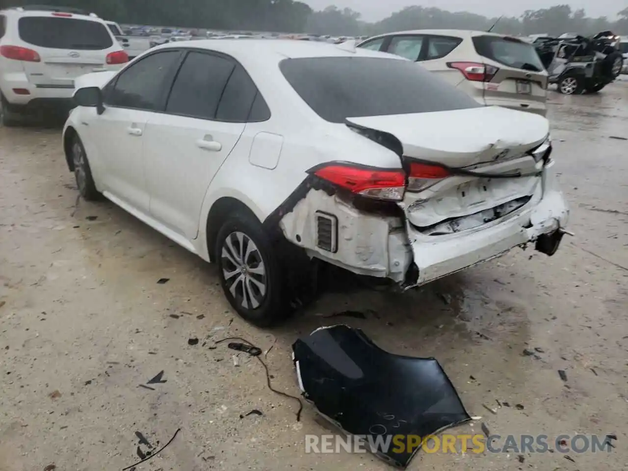 3 Photograph of a damaged car JTDEBRBE5LJ004234 TOYOTA COROLLA 2020