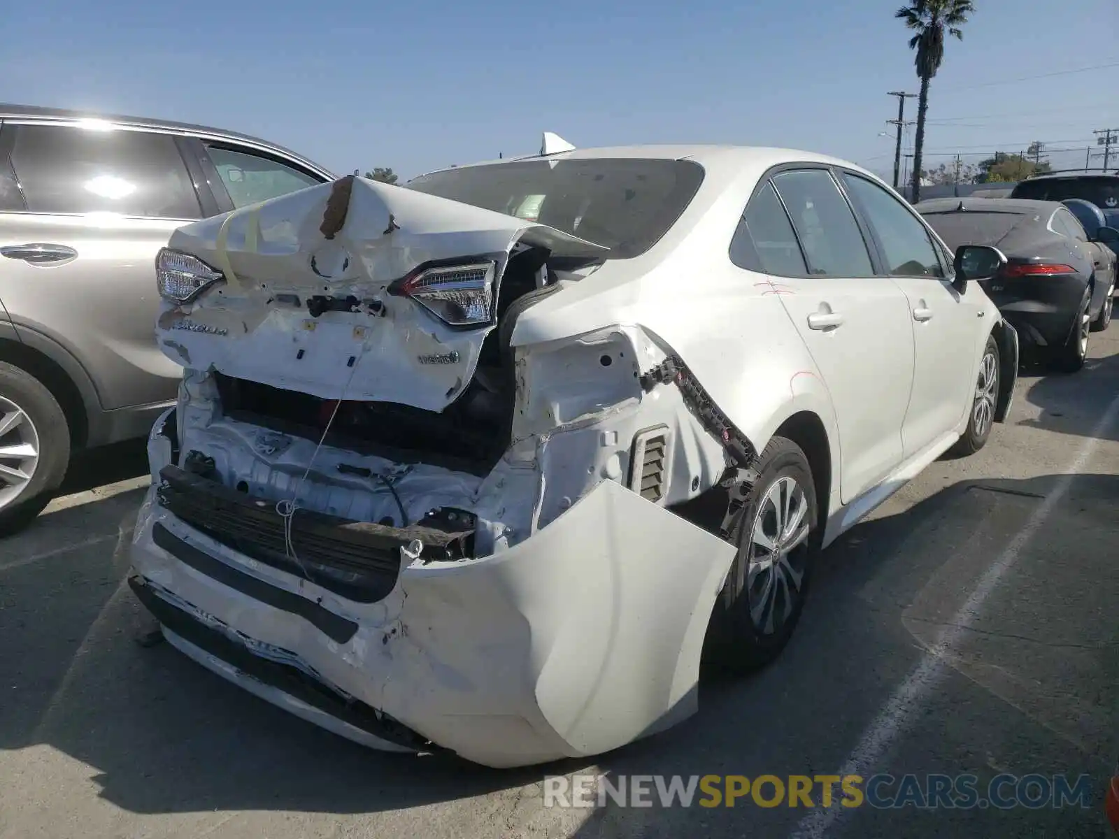 4 Photograph of a damaged car JTDEBRBE5LJ004766 TOYOTA COROLLA 2020