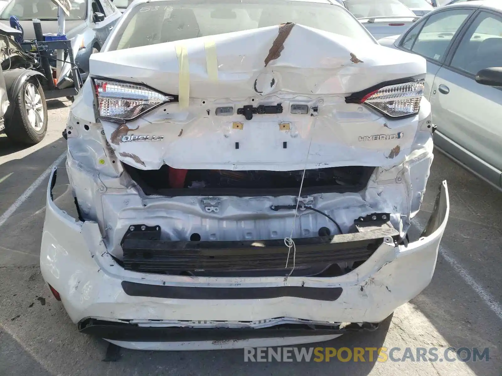 9 Photograph of a damaged car JTDEBRBE5LJ004766 TOYOTA COROLLA 2020