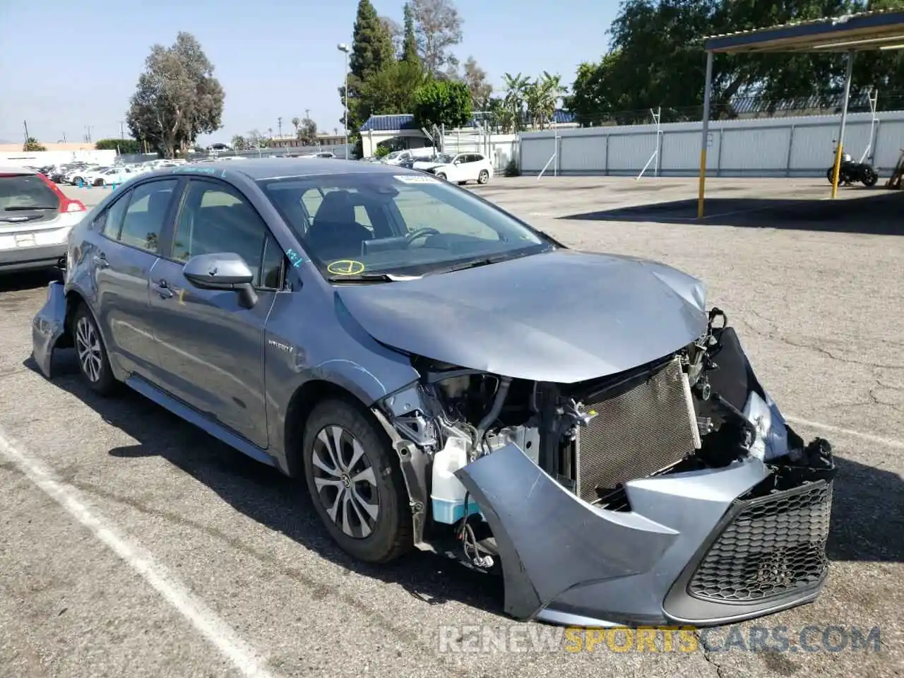 1 Photograph of a damaged car JTDEBRBE5LJ005089 TOYOTA COROLLA 2020