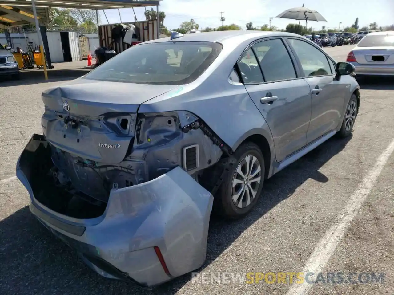 4 Photograph of a damaged car JTDEBRBE5LJ005089 TOYOTA COROLLA 2020