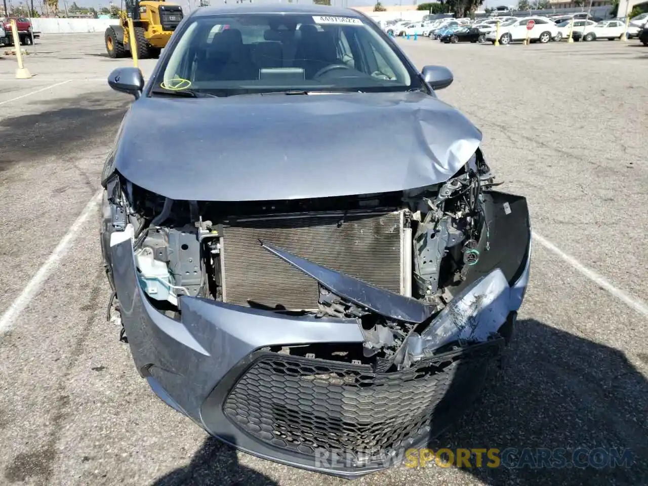 9 Photograph of a damaged car JTDEBRBE5LJ005089 TOYOTA COROLLA 2020